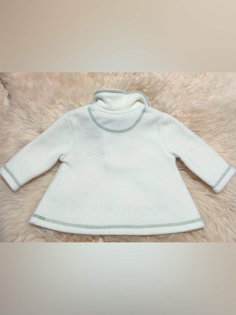 Vintage Y2K Winnie the Pooh Cream Pullover Top for Kids 2000 sweater - Picture 3 of 3